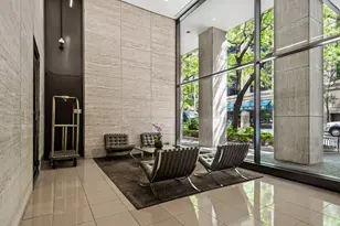 260 E Chestnut St, Chicago, IL 60611 - Photo 19