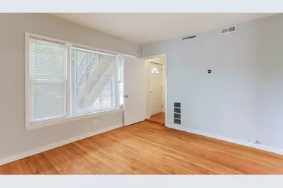 6046 W Giddings Street, Chicago, IL 60630 - Photo 5