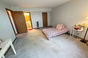 109 E Victoria Cir, North Aurora, IL 60542 - Photo 33