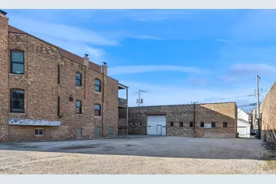 2732 W Belmont Avenue, Chicago, IL 60618 - Photo 33