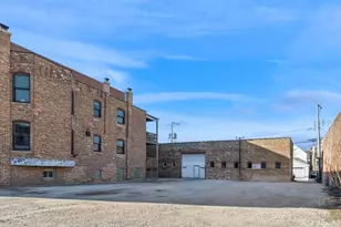 2732 W Belmont Ave, Chicago, IL 60618 - Photo 33