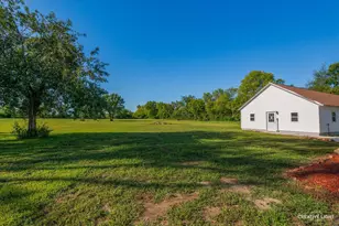 8775 E Pine Bluff Rd, Coal City, IL 60416 - Photo 31