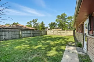 337 S Orchard Dr, Park Forest, IL 60466 - Photo 19