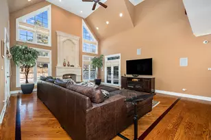 10924 Crystal Springs Ln, Orland Park, IL 60467 - Photo 5