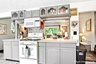 7620 Howe Rd, Wonder Lake, IL 60097 - Photo 9