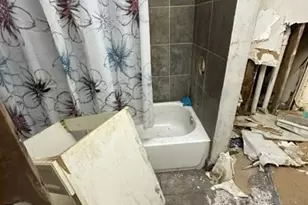 7119 S Emerald Ave, Chicago, IL 60621 - Photo 25