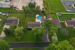 1915 E Clark St, Diamond, IL 60416 - Photo 37