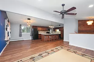 1915 E Clark St, Diamond, IL 60416 - Photo 5