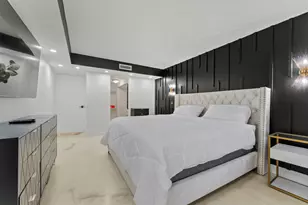 201 E Chestnut St, Chicago, IL 60611 - Photo 19