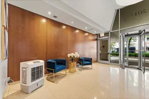 201 E Chestnut St, Chicago, IL 60611 - Photo 33