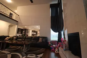 4215 Chinaberry Ln, Naperville, IL 60564 - Photo 7