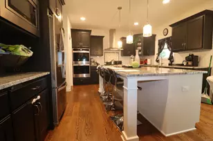 4215 Chinaberry Ln, Naperville, IL 60564 - Photo 13