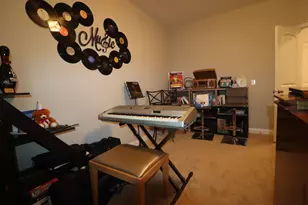 4215 Chinaberry Ln, Naperville, IL 60564 - Photo 25