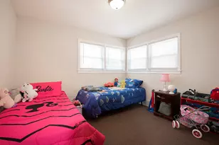 8206 Knox Ave, Skokie, IL 60076 - Photo 17