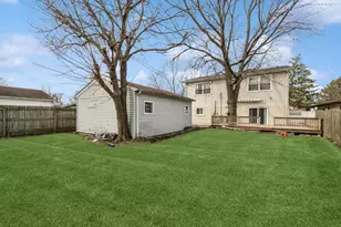 665 Cindy Ln, Wheeling, IL 60090 - Photo 27