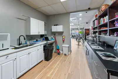 9999 Confidential Avenue, Palatine, IL 60067 - Photo 7