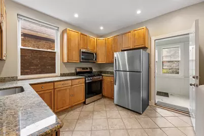 5728 N Maplewood Avenue, Chicago, IL 60659 - Photo 11