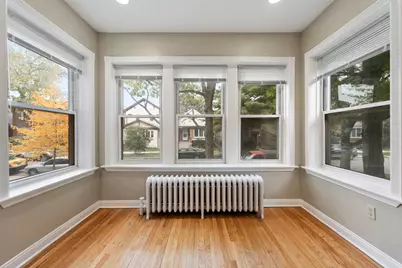 5728 N Maplewood Avenue, Chicago, IL 60659 - Photo 9