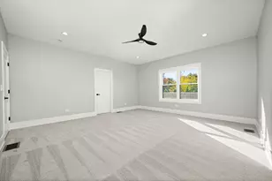 4009 Faith Ln, Saint Charles, IL 60174 - Photo 13