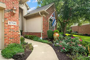 8700 Berkley Ct, Orland Park, IL 60462 - Photo 3