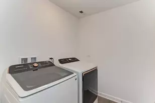 257 Masters Dr, Addison, IL 60101 - Photo 27