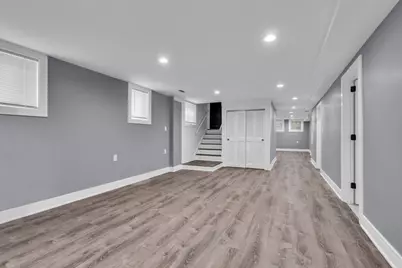 2424 W Hollywood Avenue #3, Chicago, IL 60659 - Photo 5