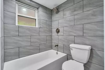 2424 W Hollywood Avenue #3, Chicago, IL 60659 - Photo 13