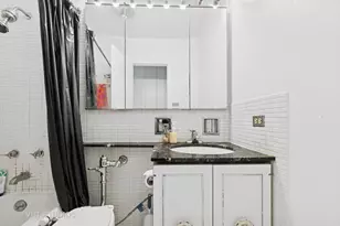 777 N Michigan Ave, Chicago, IL 60611 - Photo 9