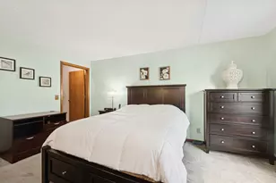 6455 W Belle Plaine Ave, Chicago, IL 60634 - Photo 9