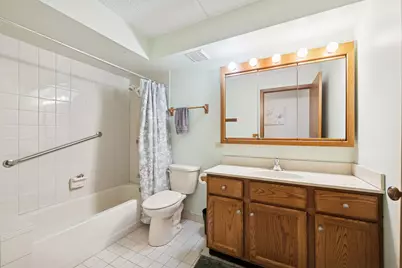 6455 W Belle Plaine Avenue #208, Chicago, IL 60634 - Photo 11