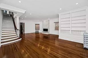 823 E Drexel Square, Chicago, IL 60615 - Photo 3