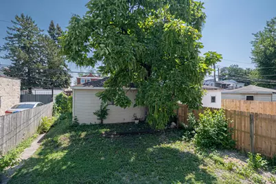 919 N Karlov Avenue, Chicago, IL 60651 - Photo 29