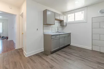 919 N Karlov Avenue, Chicago, IL 60651 - Photo 13