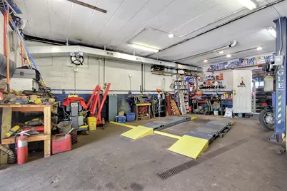 635 Burnham Avenue, Calumet City, IL 60409 - Photo 9