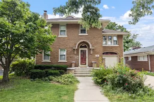 816 Sherwood Pl, Joliet, IL 60435 - Photo 1