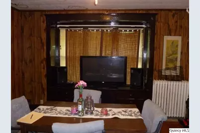 233 N First Street, Carthage, IL 62321 - Photo 7