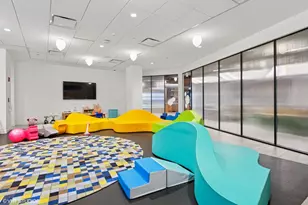 211 N Harbor Dr, Chicago, IL 60601 - Photo 25