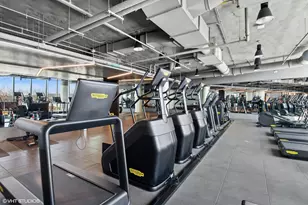 211 N Harbor Dr, Chicago, IL 60601 - Photo 21