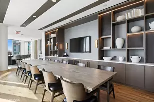 211 N Harbor Dr, Chicago, IL 60601 - Photo 17