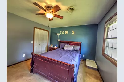 557 N 5th Street, Watseka, IL 60970 - Photo 7