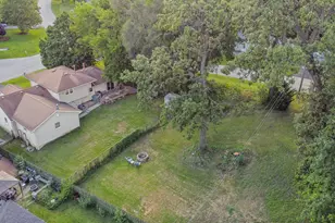 29W276 Bolles Ave, West Chicago, IL 60185 - Photo 25