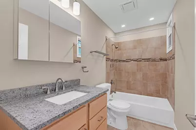1055 N Bluebonnet Lane, Hoffman Estates, IL 60169 - Photo 15