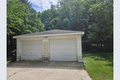 436 Barrington Avenue, East Dundee, IL 60118 - Photo 11