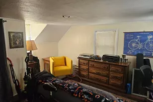 436 Barrington Ave, East Dundee, IL 60118 - Photo 3