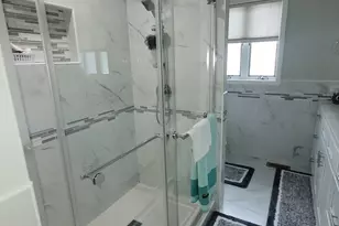 5153 Dobson St, Skokie, IL 60077 - Photo 21