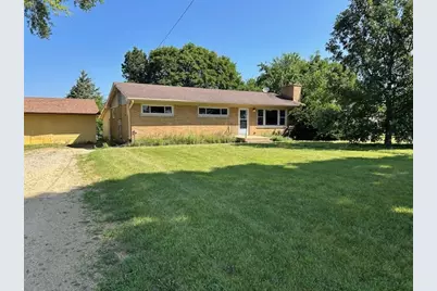 10502 Seaman Road, Hebron, IL 60034 - Photo 1