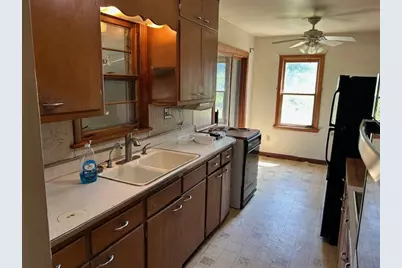 10502 Seaman Road, Hebron, IL 60034 - Photo 13