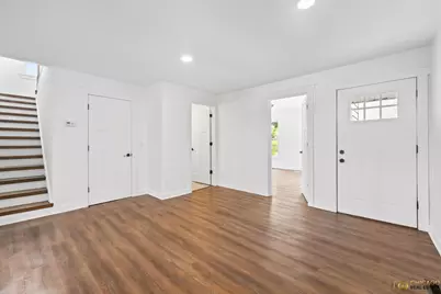 316 Old Sutton Road, Barrington, IL 60010 - Photo 5