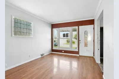 3310 Highland Avenue, Berwyn, IL 60402 - Photo 9