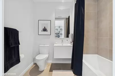 [Address not provided], Chicago, IL 60654 - Photo 41